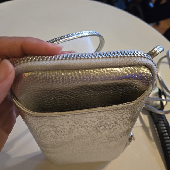 United Arrows (ユナイテッド アローズ) multi use leather phone carrying case,shoulder strap - Picture 4 of 10